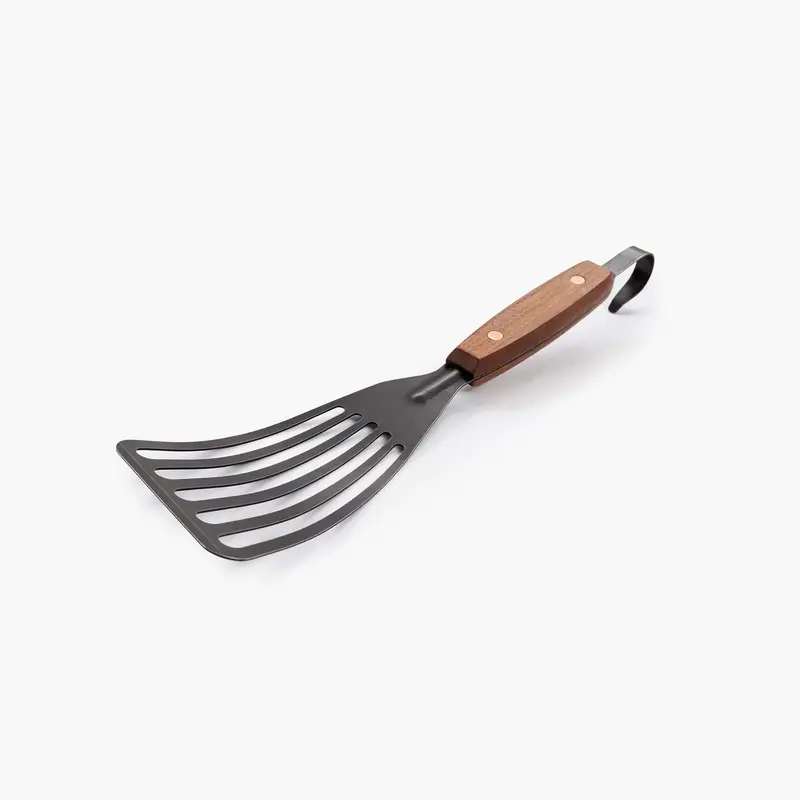 Flexible Fish Spatula For Cowboy Grill 1