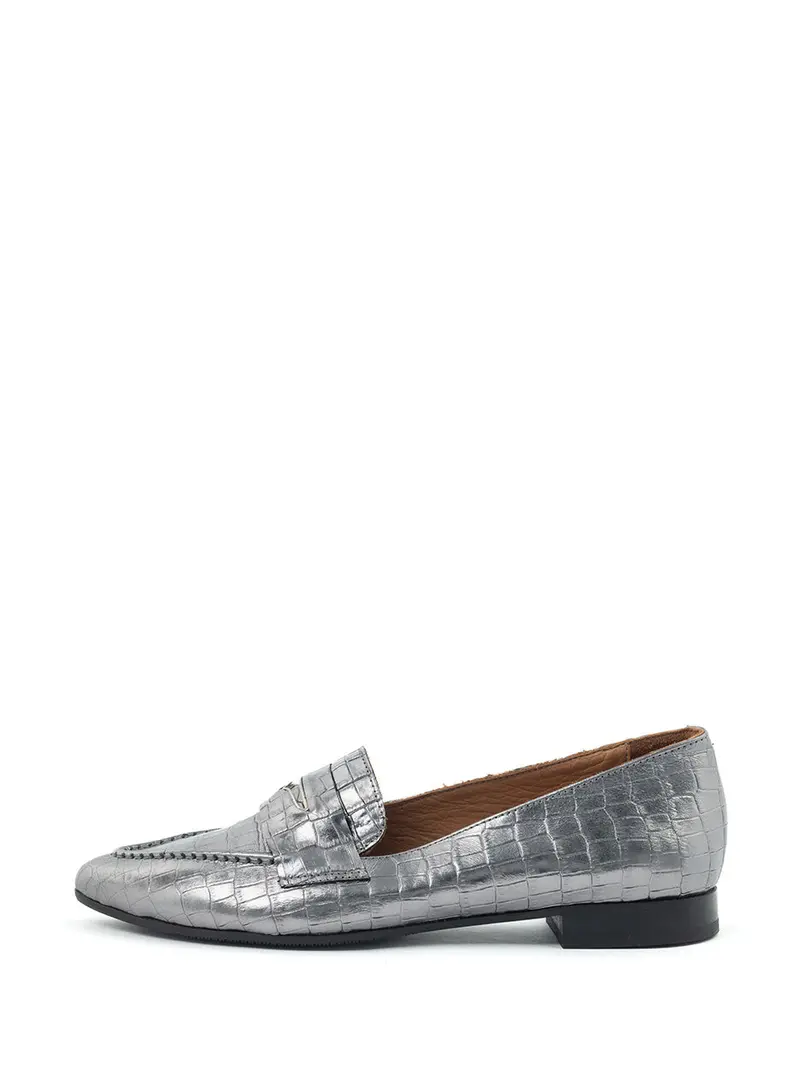 Jara Silver Loafer Shoes For Women 1