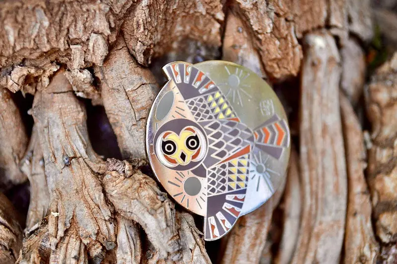 Pueo (Owl) And Mahina (Moon) Enamel Pin – Night Sky Design 1